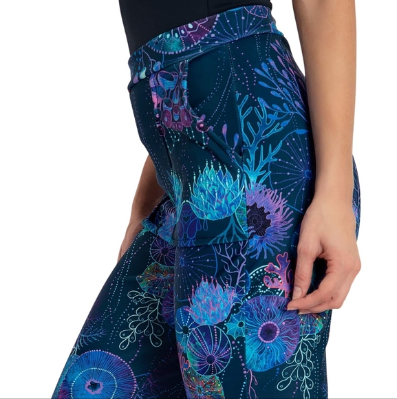Blackmilk Floral Coral Blue Rainbow Ocean Cuffed Pants Size Large - Picture 2 of 13